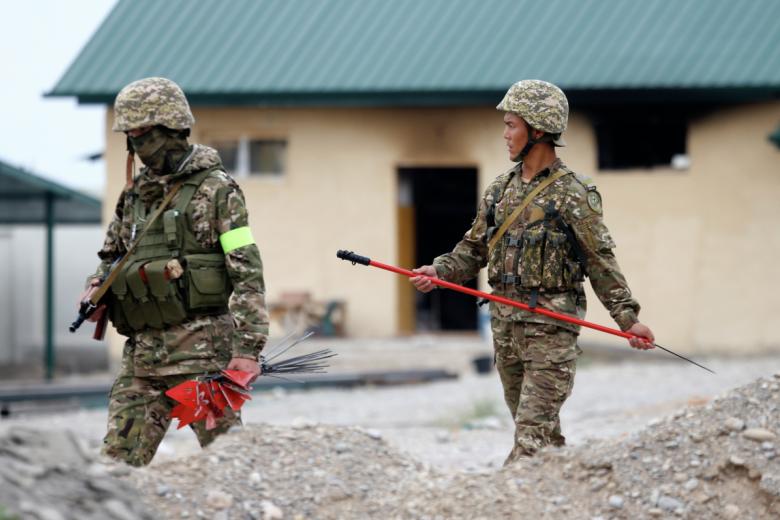 Военнослужащие на погранзаставе на киргизско-таджикской границе