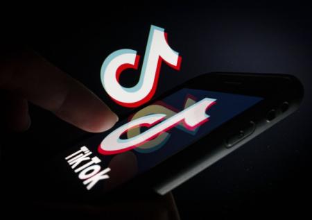 Трамп одобрил покупку сегмента TikTok компанией Oracle