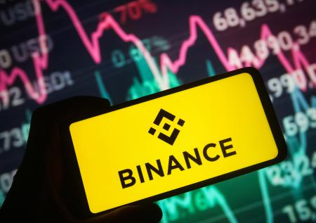 Криптобиржа Binance ужесточила ограничения против Россиян