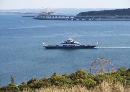 Паромы продолжат работать в проливе после восстановления Крымского моста