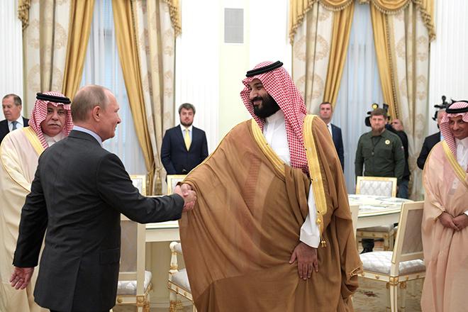 Президент РФ Владимир Путин и наследный принц Мухаммед ибн Сальман Аль Сауд