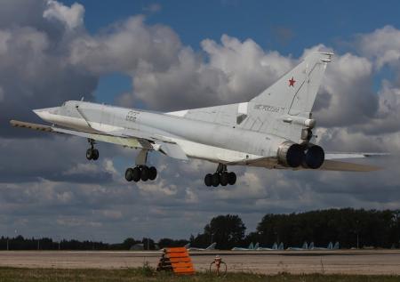 Погиб пилот рухнувшего в Иркутской области Ту-22М3
