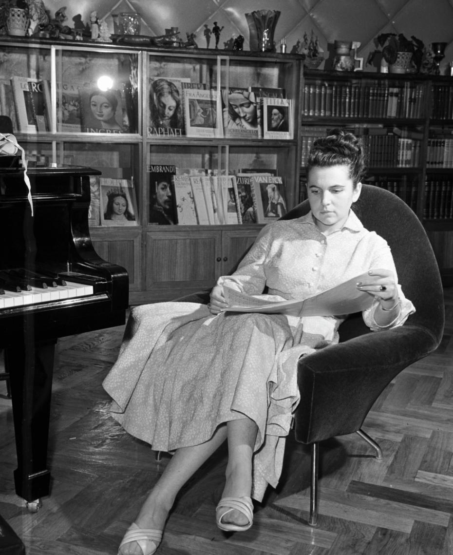 Певица Галина Вишневская, солистка Большого театра Союза ССР, заслуженная артистка РСФСР, 1959 год