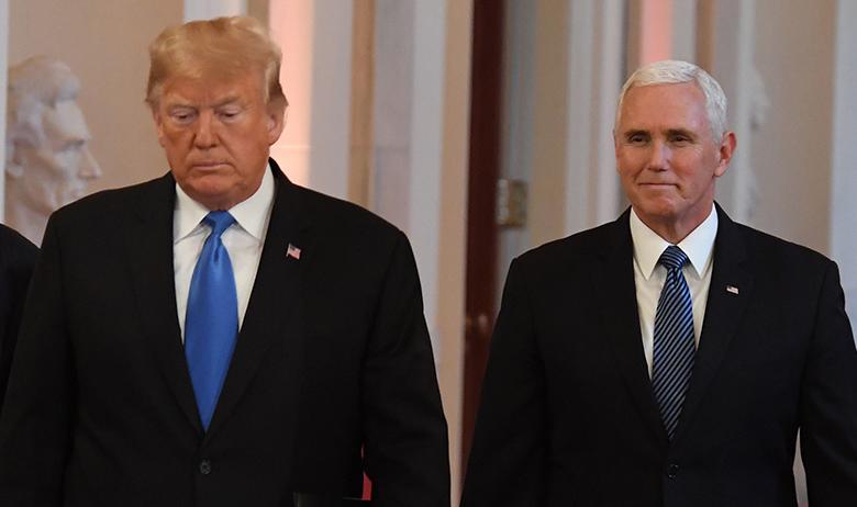 Президент США Дональд Трамп и Майк Пенс