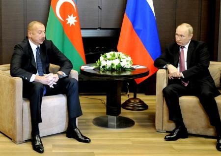 Путин и Алиев заявили о взаимной поддержке в вопросе транспортных коридоров