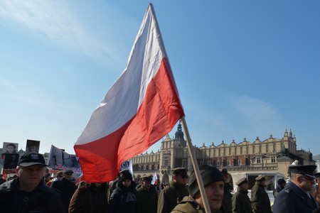 В Польше решили «подарить» женщинам на 8 Марта марш «проклятых солдат»