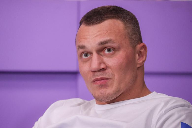 Артем Тарасов