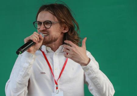 Либертарианца Михаила Светова допросили в СК в качестве свидетеля
