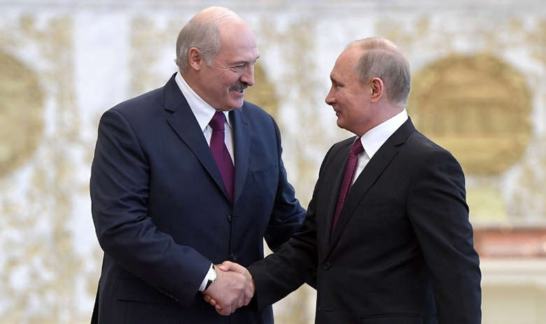 Президент Белоруссии Александр Лукашенко и Владимир Путин