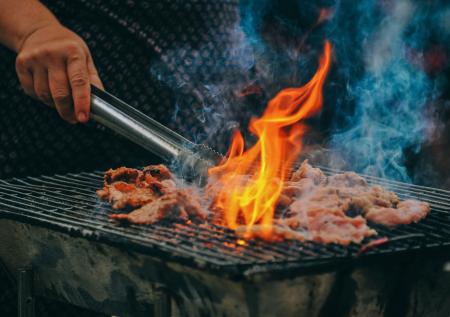 Диетолог назвала опасные для щитовидной железы продукты