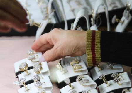 Юрист предрек российской ювелирке нежизнеспособность из-за отмены упрощенки