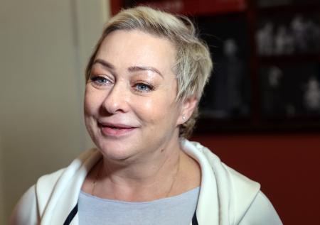 «От нас ушла огромная планета»: Аронова высказалась о смерти Мадянова