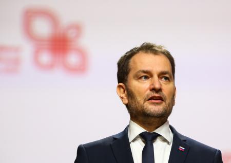 Премьер Словакии извинился за шутку об Украине