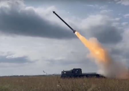 Появились кадры, как «Торнадо-С» разносит колонну броневиков ВСУ