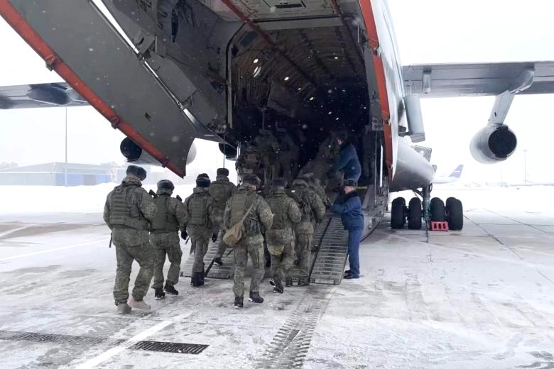 Российские миротворцы ОДКБ в Казахстане