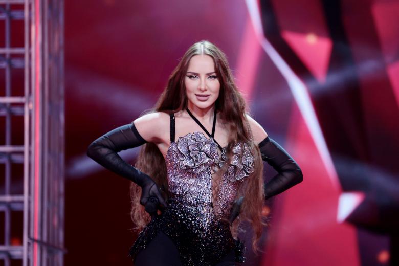 ANNA ASTI (исполнительница песни «Царица»)