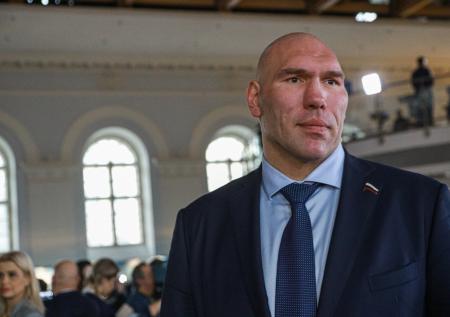 Николай Валуев получил повестку