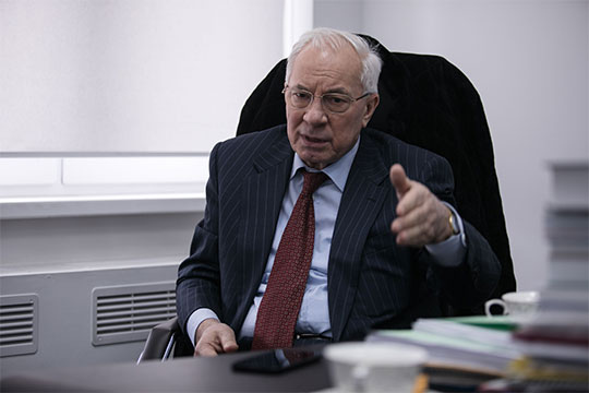 Николай Азаров