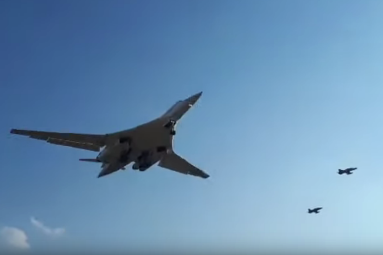 Прибытие Ту-160 на авиабазу Уотерклуф (ЮАР)