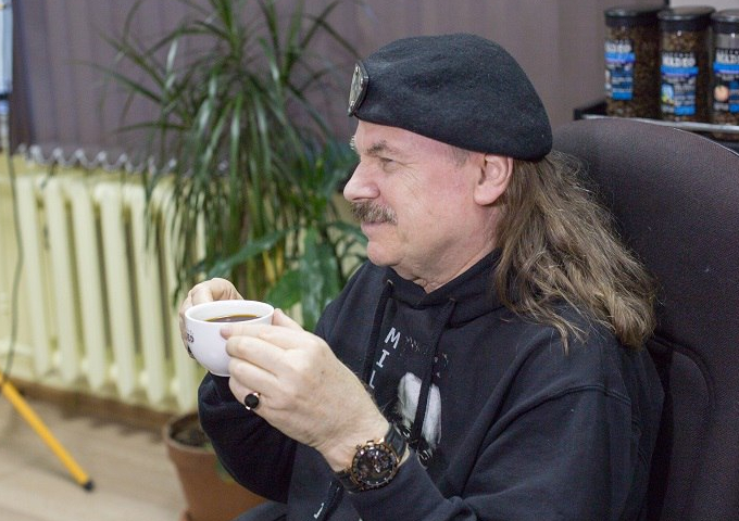 Заслуженный артист России Владимир Пресняков — старший