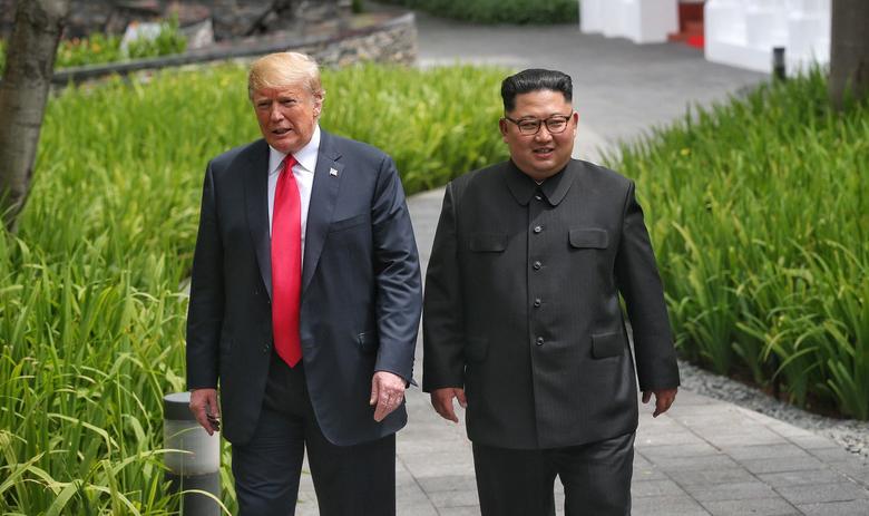 Президент США Дональд Трамп и лидер Северной Кореи Ким Чен Ын