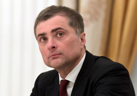 «Не располагаем такой информацией»: Песков об аресте Суркова