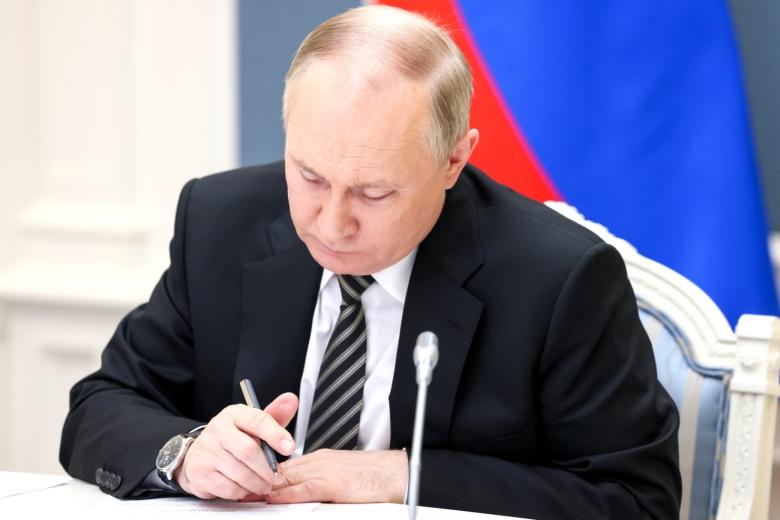 Владимир Путин