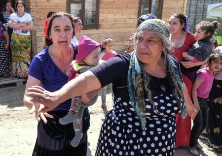 Приходили под видом опеки: как в России торговали детьми, суммы сделок