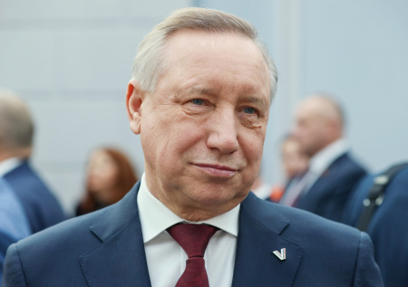 Беглов пошутил о якобы существующей борьбе между Москвой и Петербургом