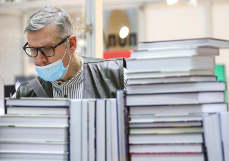 В Госдуме осудили продажу книг писателей, высказавшихся против спецоперации