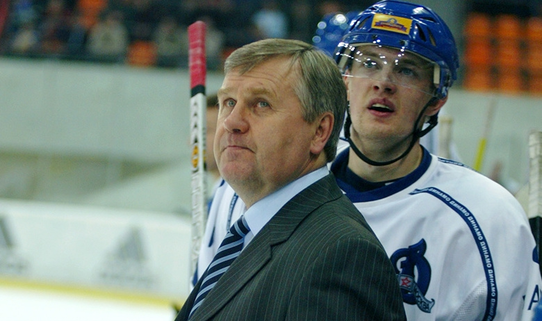 Тренер Владимир Крикунов