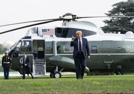 Оговорка Трампа вызвала ажиотаж на футболки из еврейского музея