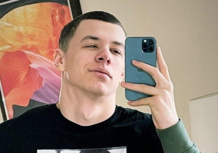 Названо место, где может служить рэпер Макан