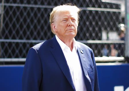 «Он уже не молод»: в США переключили внимание с возраста Байдена на Трампа