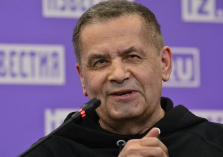 «Ты уже такой взрослый»: Расторгуев показал 45-летнего сына