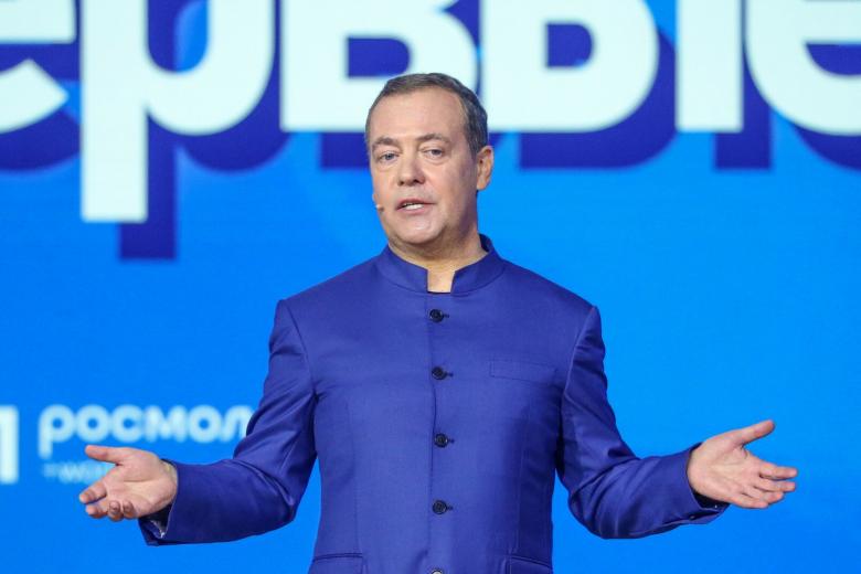 Дмитрий Медведев