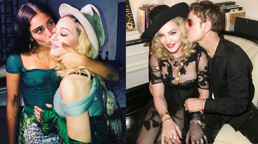 Также певица без ума от шляпок