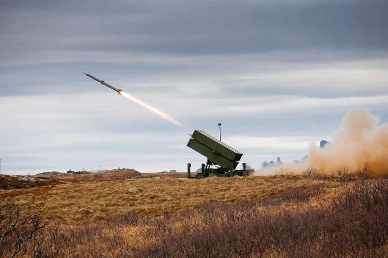Передвижной норвежский зенитный ракетный комплекс NASAMS