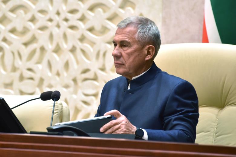 Рустам Минниханов