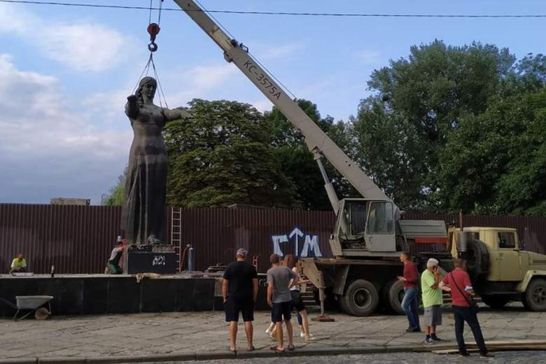 Монумент славы Советской армии