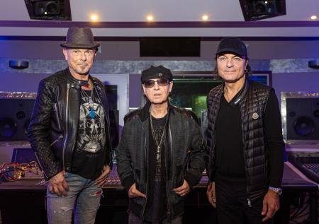 Группа Scorpions изменила текст песни Wind of Change в поддержку Украины