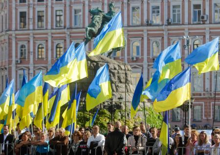 Сократилась доля украинцев, положительно оценивающих ситуацию в стране