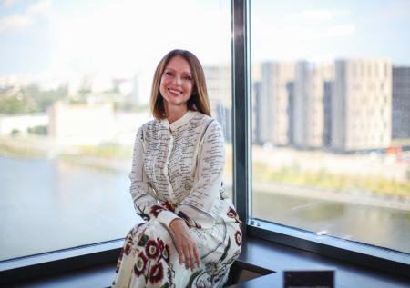 «Не выглядел монстром»: Безрукова раскрыла детали знакомства с Вайнштейном