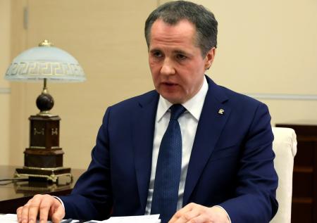 Гладков отчитал белгородских чиновников за опоздания