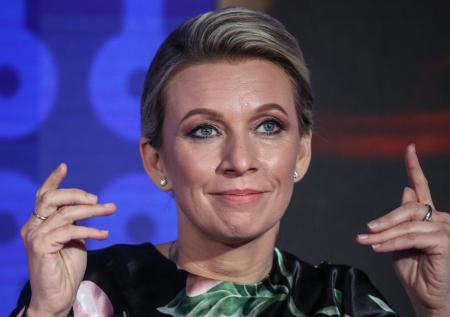 Захарова вспомнила о «ролевых играх» после слов Арестовича о монархии