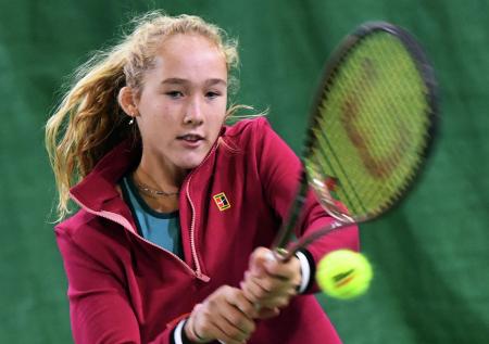 Российская теннисистка стала самой молодой финалисткой WTA с 2001 года