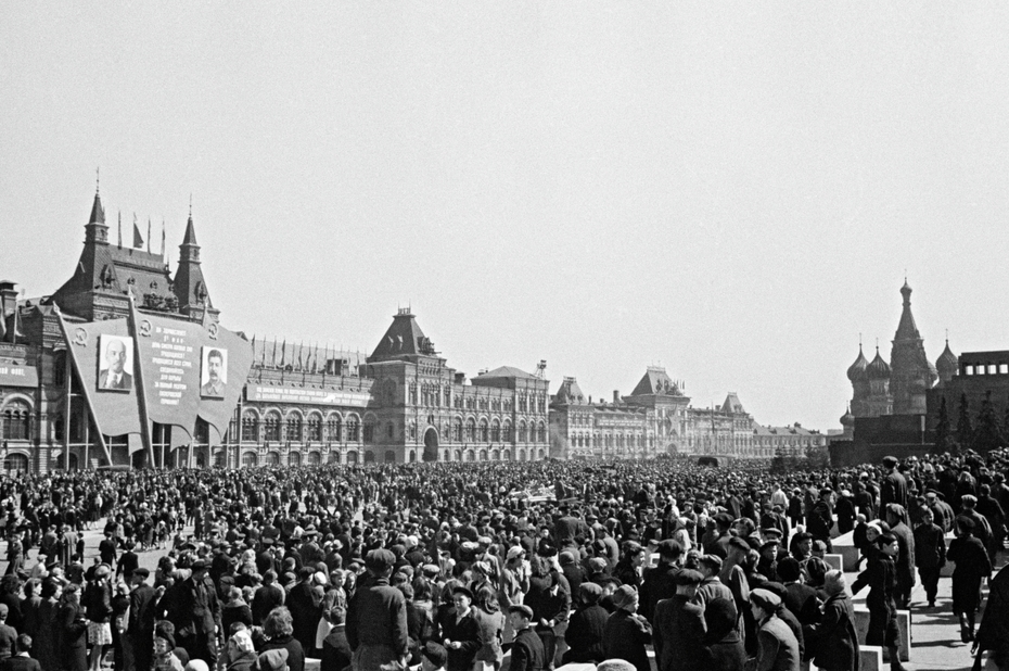 9 мая 1945 года на Красной площади в Москве