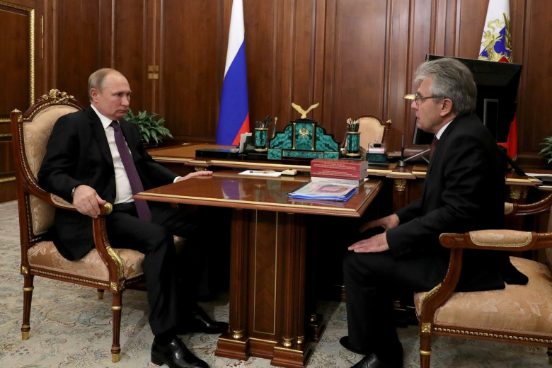 Владимир Путин и Александр Сергеев