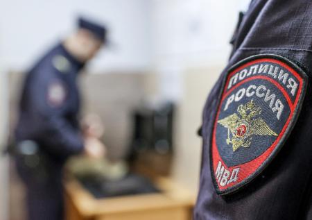 Мигранта выдворят из России после сексистского конфликта