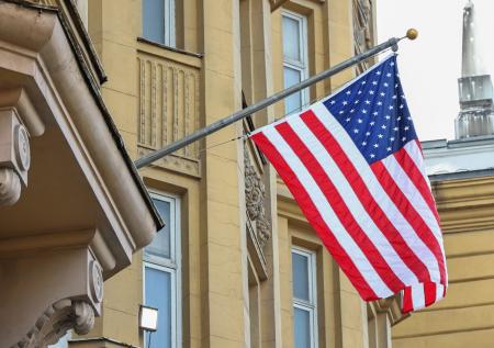 «Не скрывают презрения»: как США «украли» у американцев $60 млрд для Киева